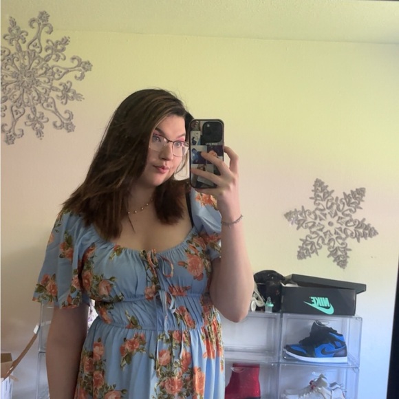 Meet your Posher, Kiley - Picture 3 of 4